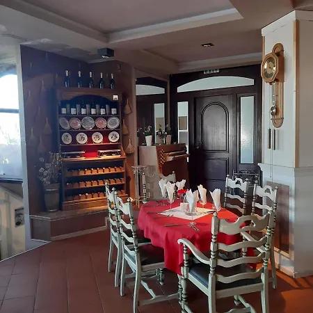 Snow Peak Todorka /next To The Lift/ 6 Persons 아파트